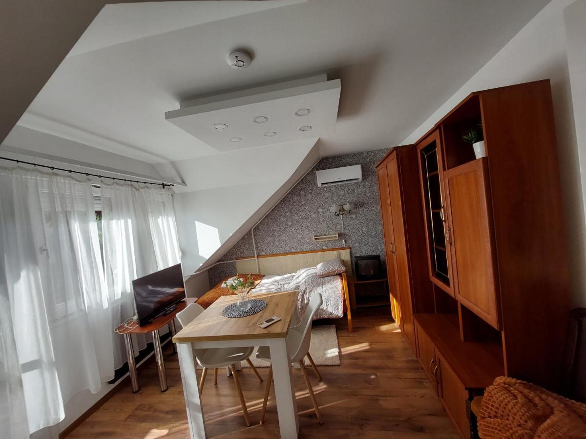 דברצן Summer House Apartman מראה חיצוני תמונה